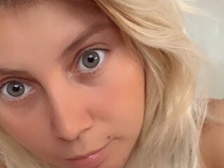 LittleSary's Hardcore live cam shows Profile Image